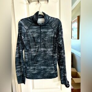 New without tags. Under armor quarter zip dry fit pull over.